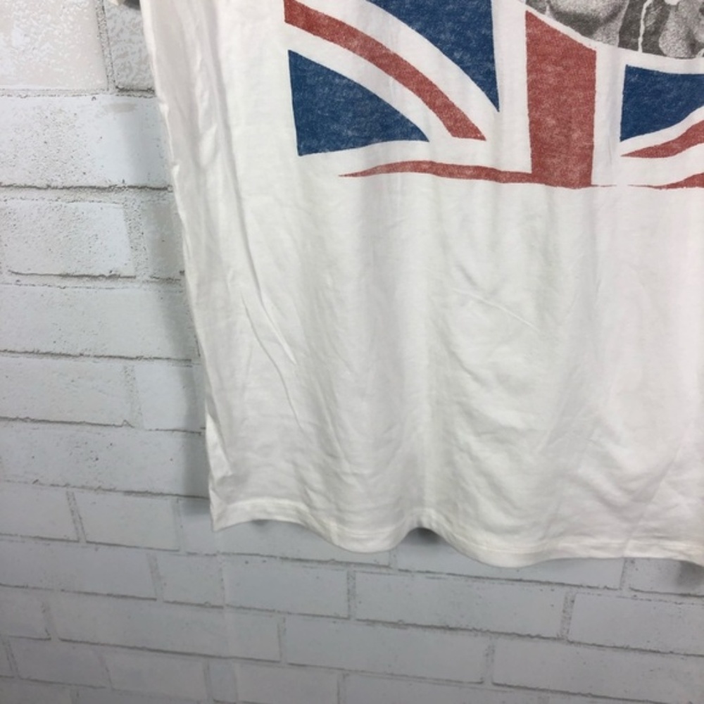 NEW Junk Food Beatles Graphic Concert Band Tee - Picture 6 of 8